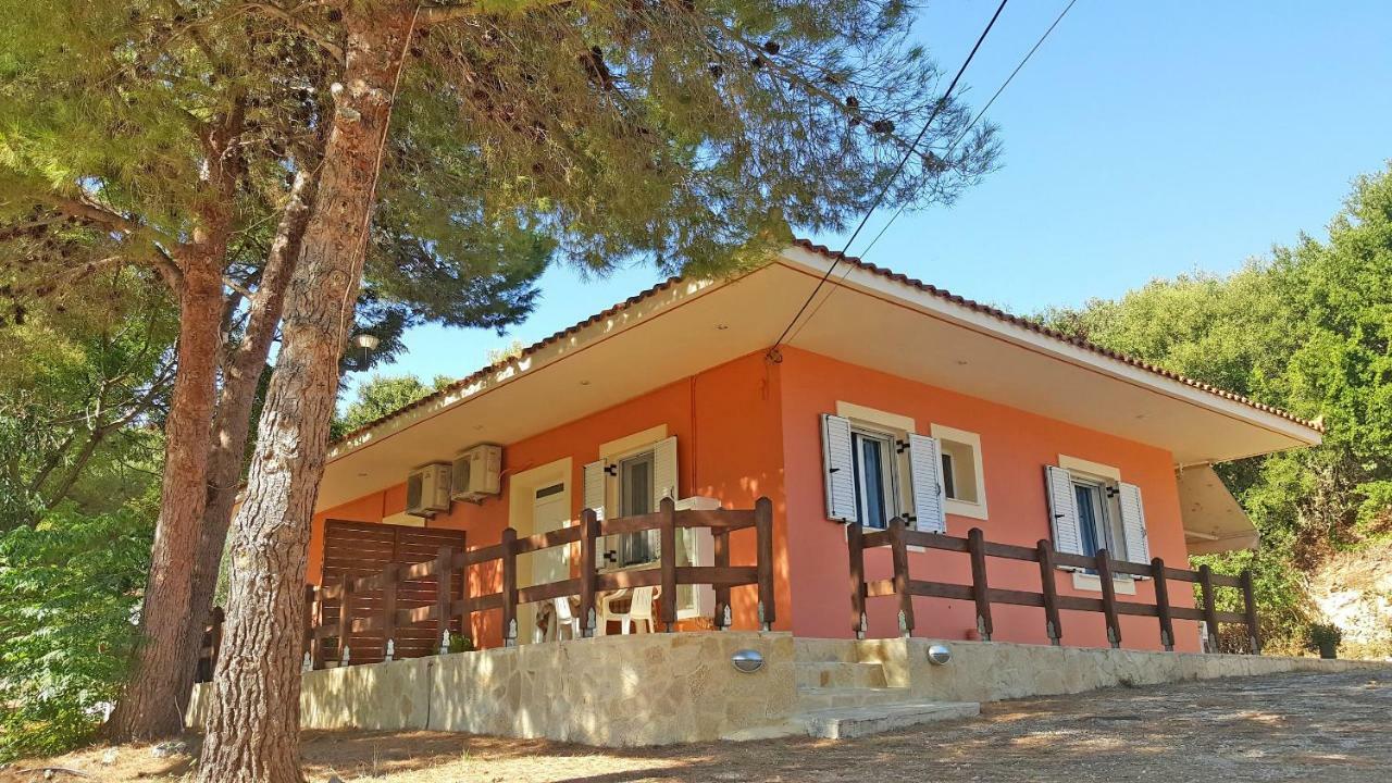 Reginas Studios Athéras Exterior photo